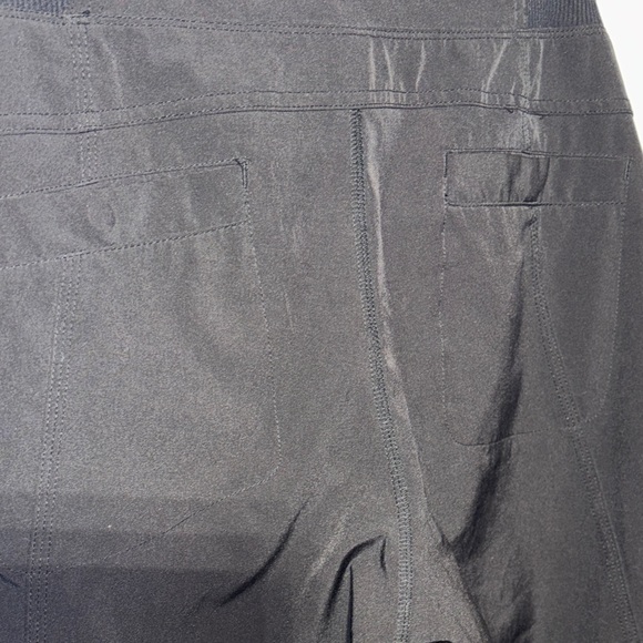 Calvin Klein Performance quick dry Capris - Picture 8 of 11